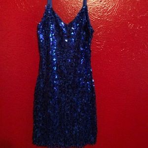 Shimmering attention stealing blue party dress